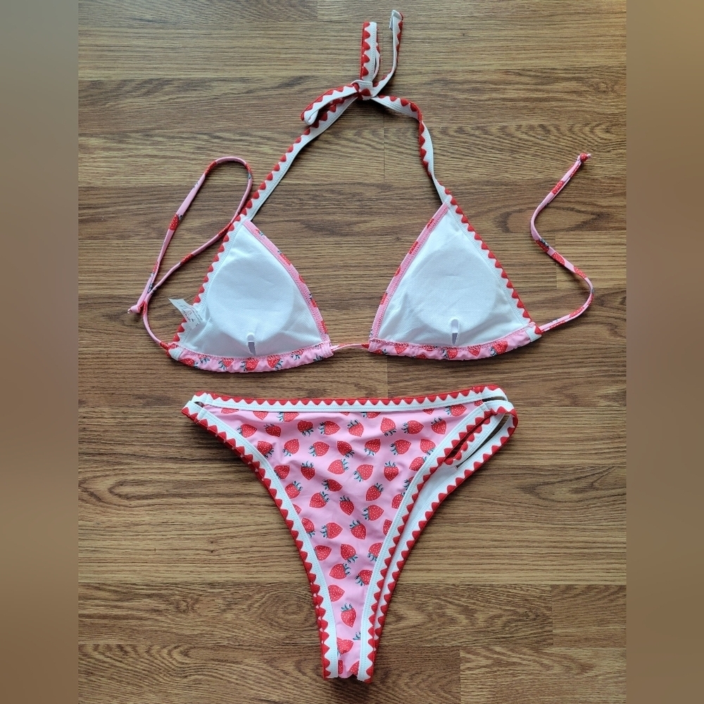 Shein Womens Strawberry Print Halter Triangle Bikini Swimsuit Set Size Large - Picture 9 of 9